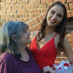 Meet your Posher, Abby